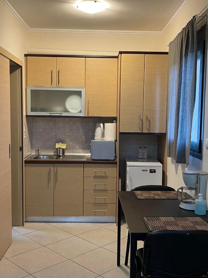Avr Airport Deluxe Suites 4 Markópoulon Exteriér fotografie